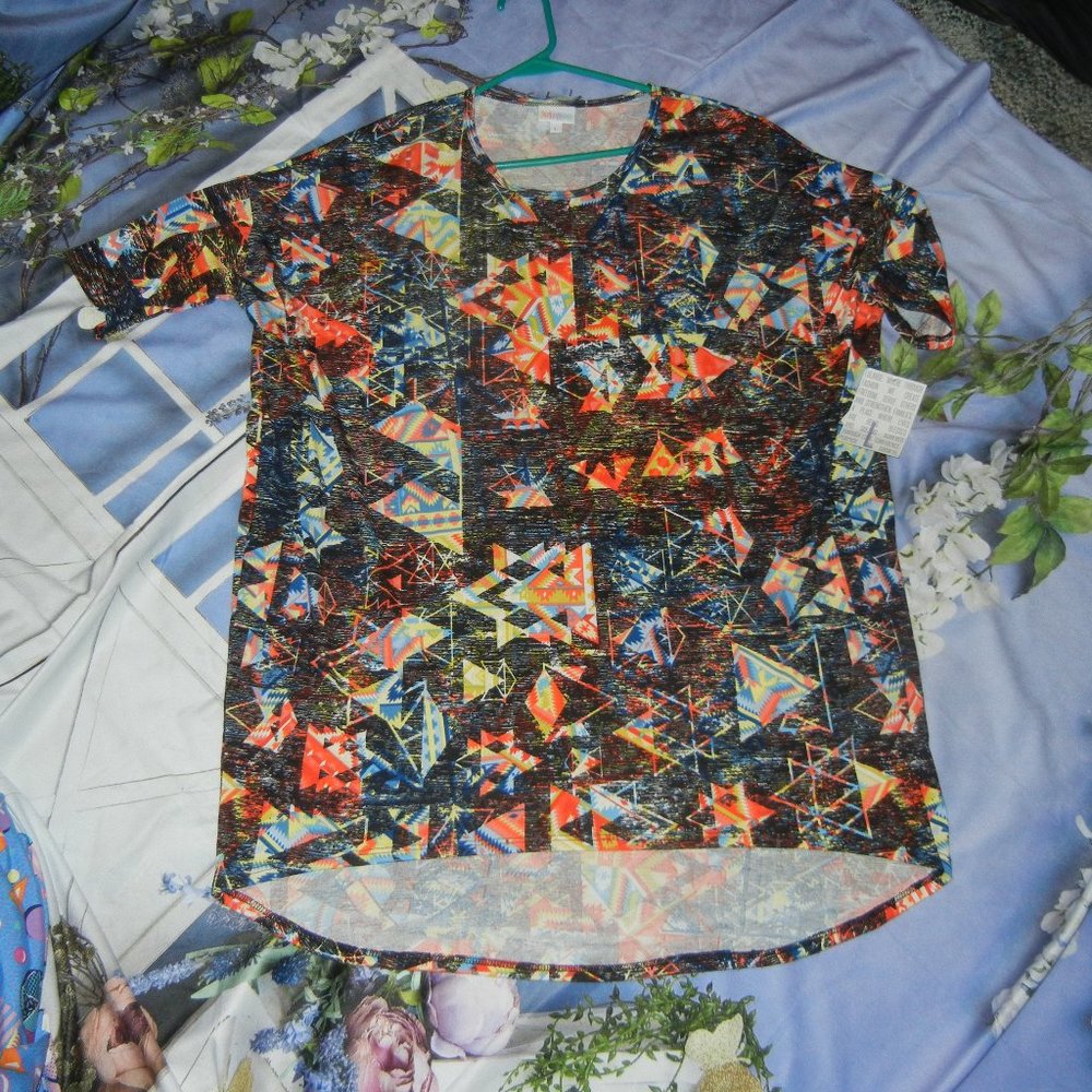 NWOT LuLaRoe  Irma Black  Aztec print size XL  Retired